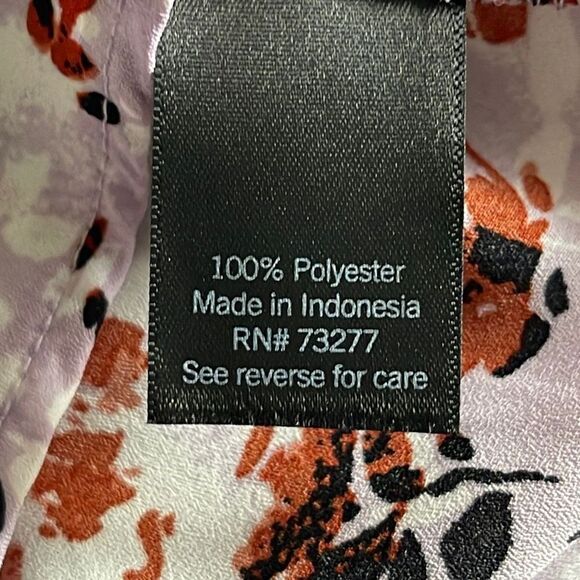 Simply Vera Pullover Blouse. Size Small. Multi Color. - Picture 8 of 8